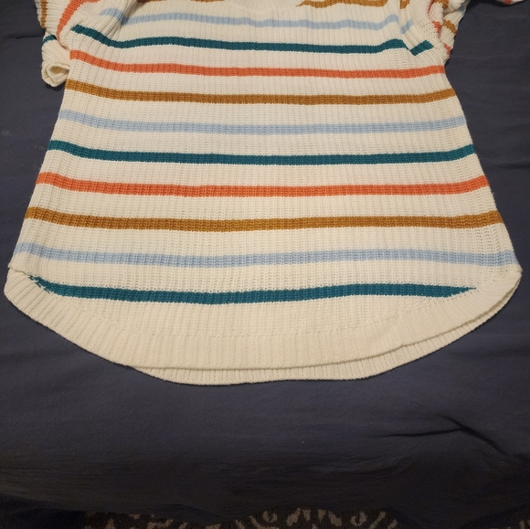 SO Women's Stripped Long-sleeved Sweater - Picture 11 of 14